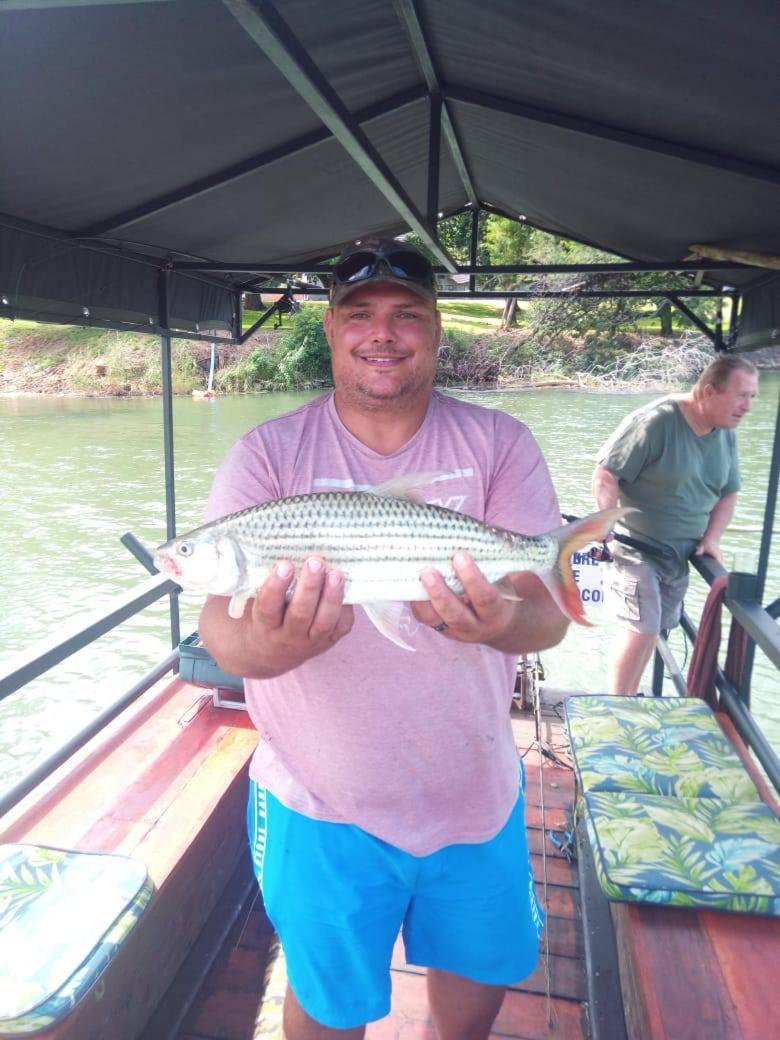 Hippo Retreat & Tiger Fishing Komatipoort Kültér fotó